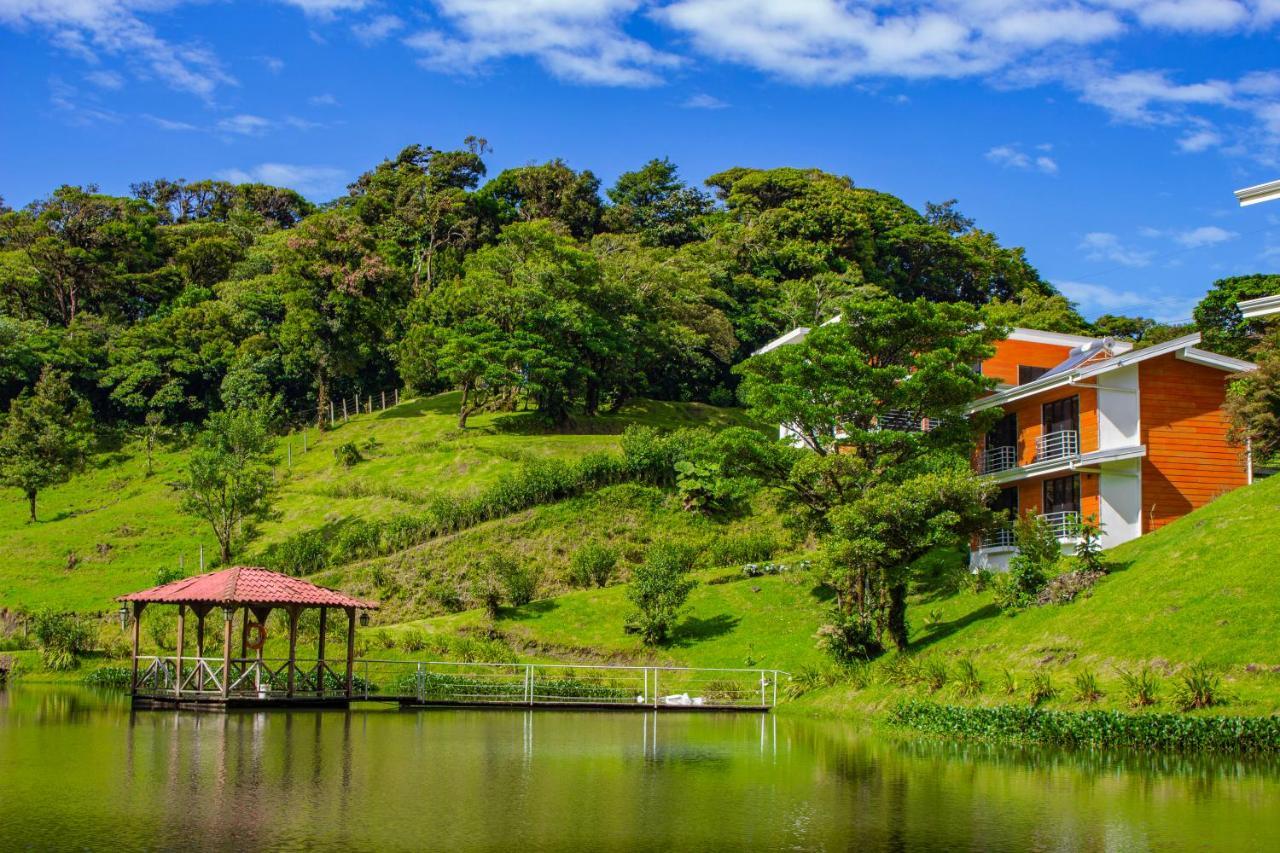 Burbi Lake Lodge Monteverde Exteriör bild